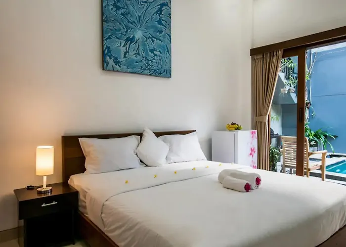 Guest house Canggu Ocean House Yellow, Shared Pool - By Walk To The Beach! 3*
